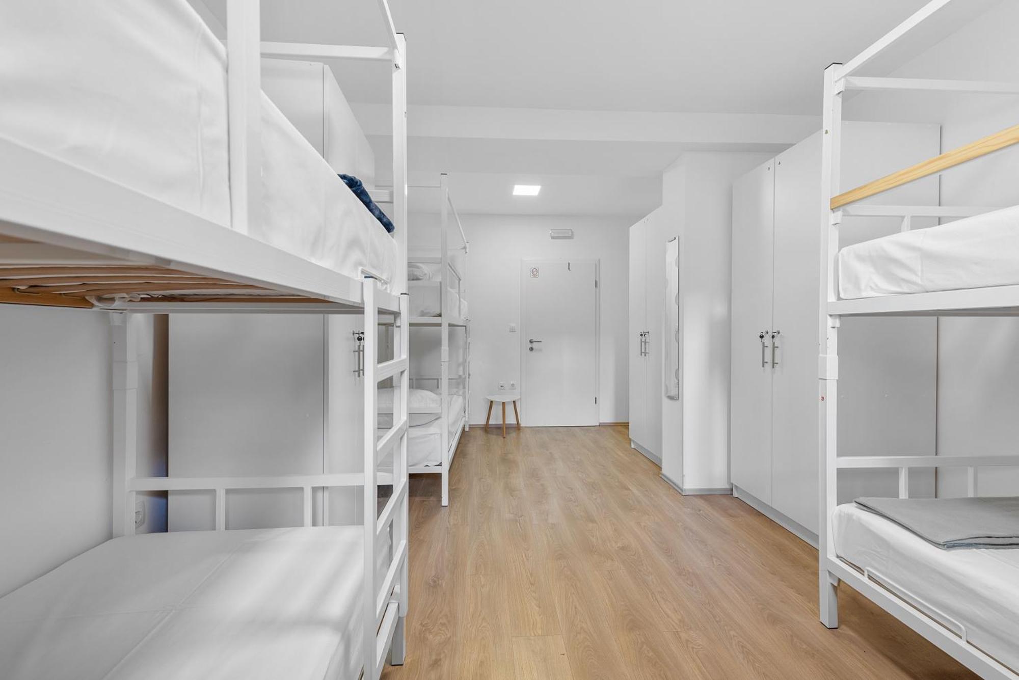 Shared In - Bunk Bed *